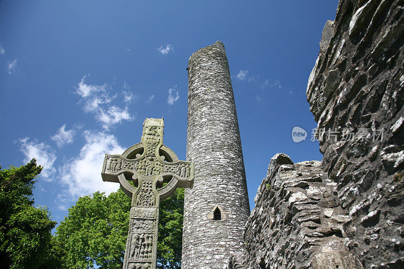 爱尔兰Monasterboice Cross和Tower 3